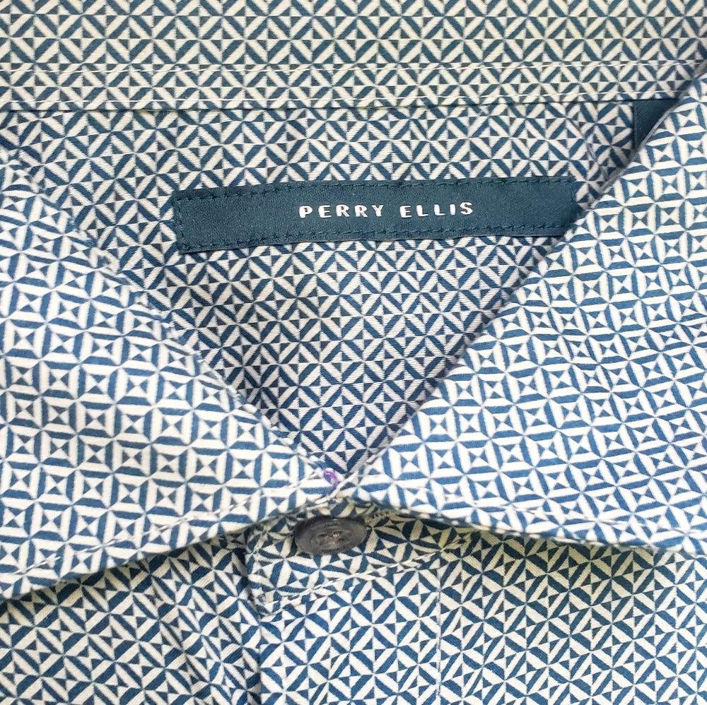 Perry Ellis Mens short sleeve shirt
